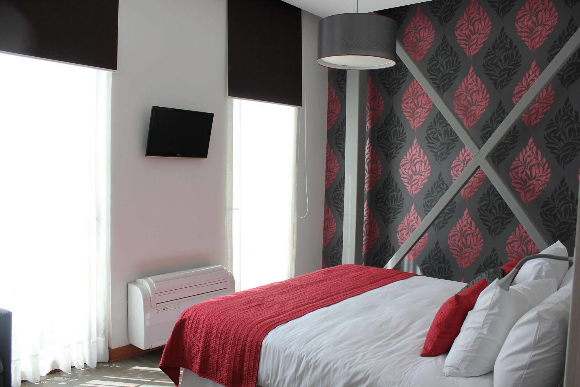 Hotel Boutique Su Merced 圣地亚哥 外观 照片